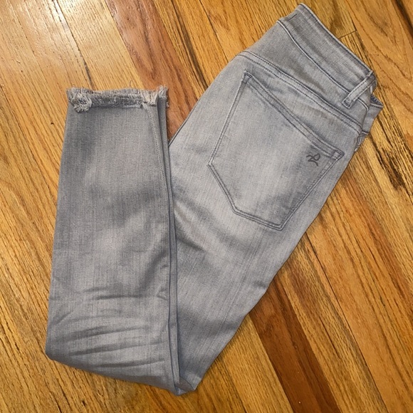 DL1961 Women’s Florence Crop Mid Rise Instasculpt Skinny Jeans in Legendary 27 - Picture 7 of 10